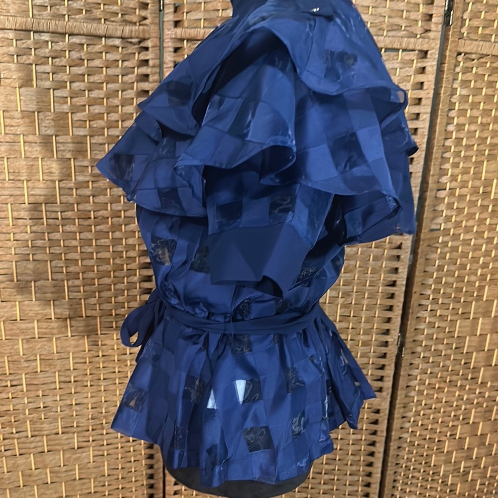 Elegant Blue Ruffled Women's Top - Picture 5 of 13